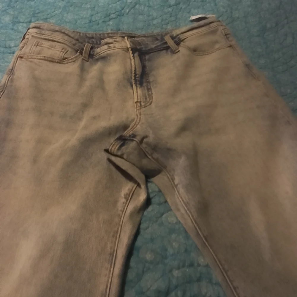 Light Wash Denim‎ Jeans